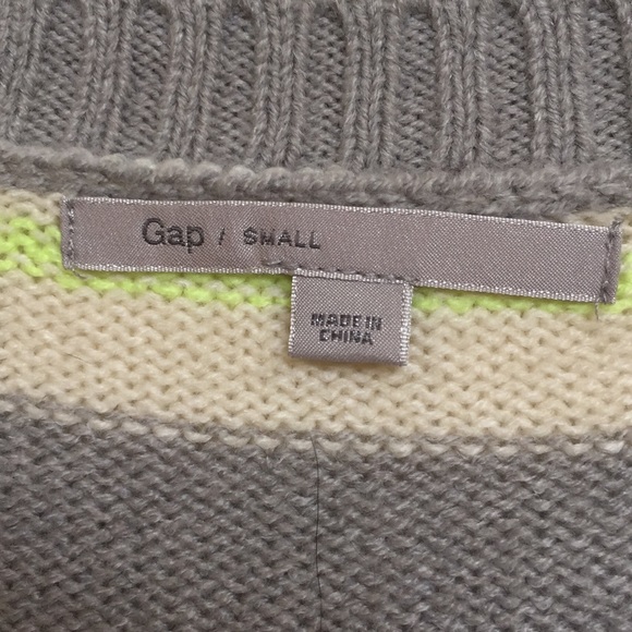 Gap sweater - Picture 2 of 4